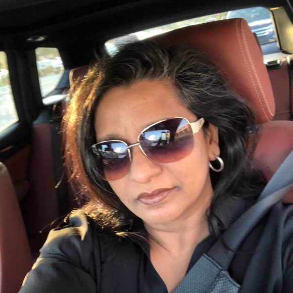 Meet your Posher, Patricia - Picture 1 of 1